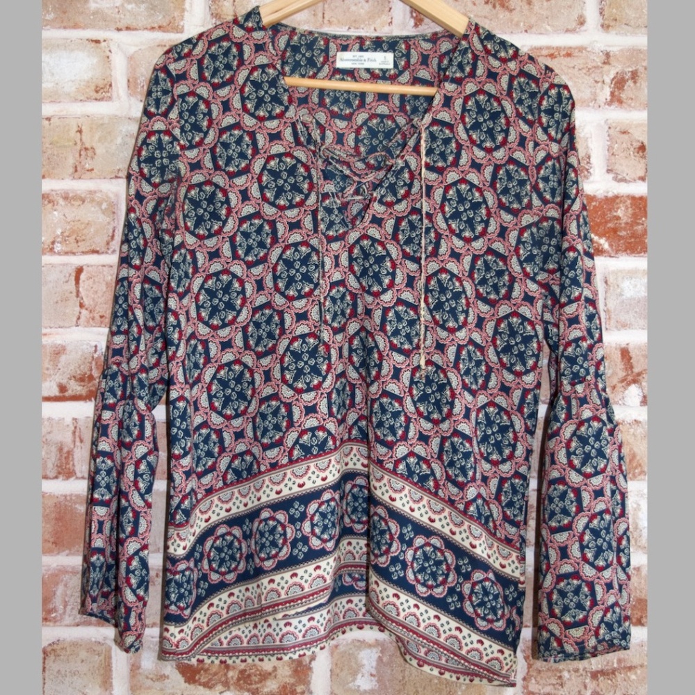 Abercrombie & Fitch women's bell sleeve floral geometric print blouse, size S
